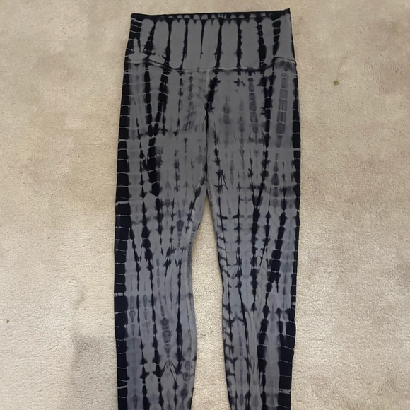 Lululemon full length leggings - Picture 1 of 4